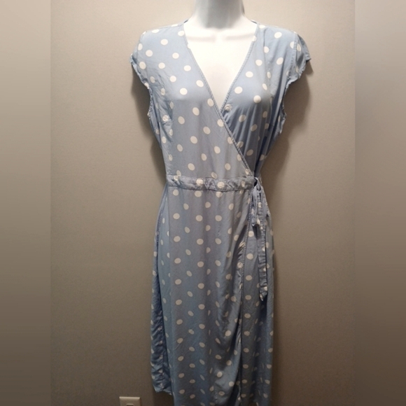 J. Crew Dresses & Skirts - J Crew Baby Blue Polka Dot Short Sleeve Wrap Midi Dress Size Small